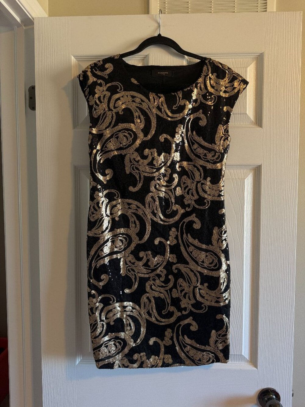Reserved Black & Gold Sequin Paisley Shift Dress Size 36